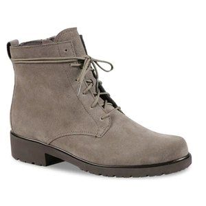 MUNRO Finnley Water Resistant Bootie Shoes Taupe Suede 13 Medium Fits Narrow